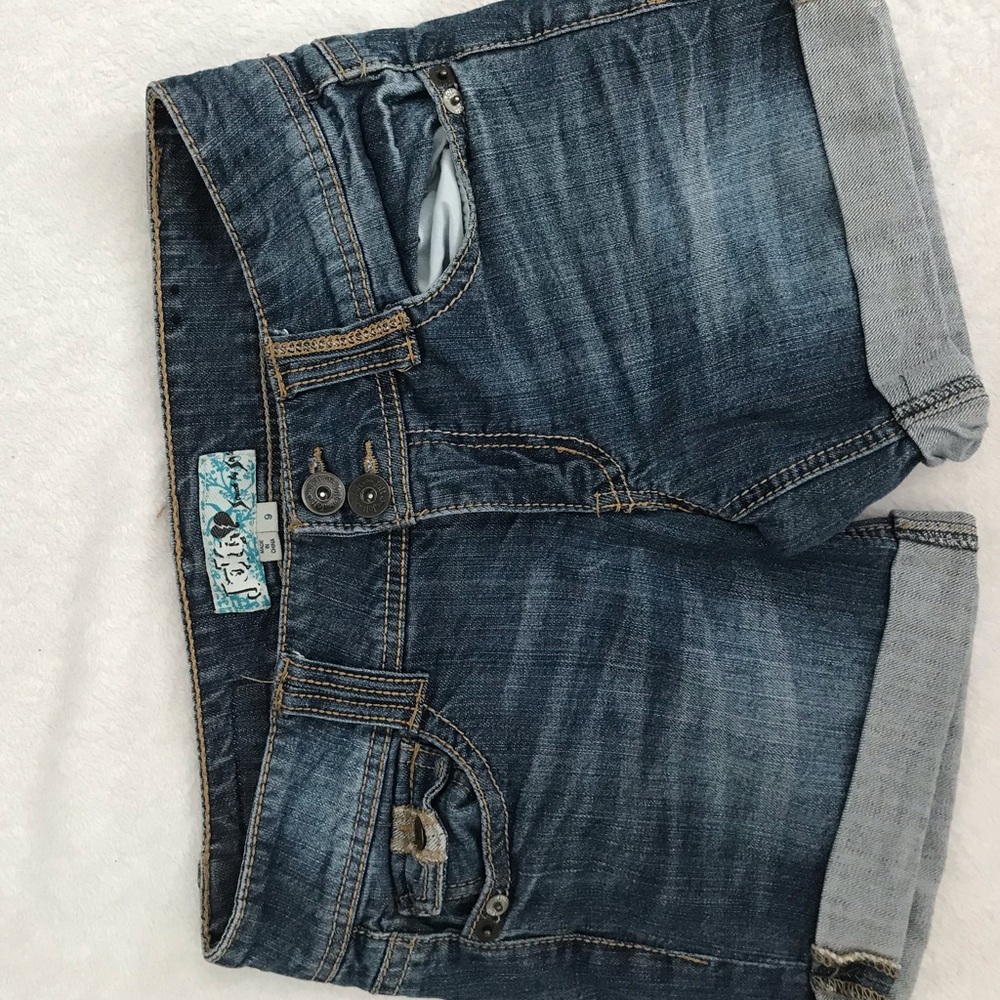 Women’s Size 9 Jean Shorts